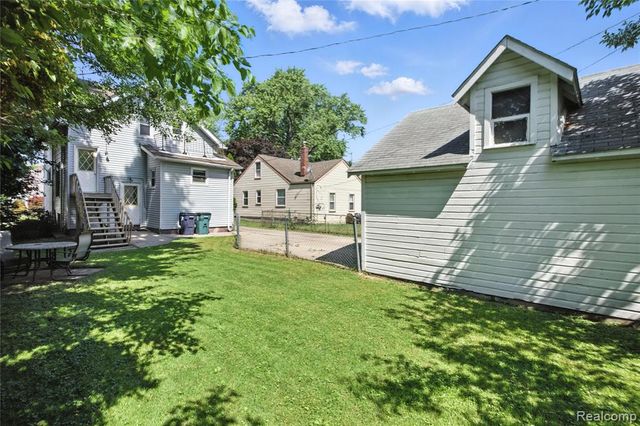306 N Kenwood Avenue, Royal Oak, MI 48067