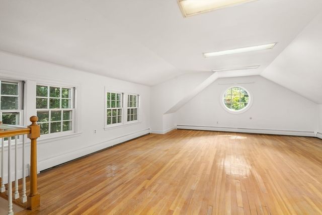 136 Dudley Rd, Newton, MA 02459
