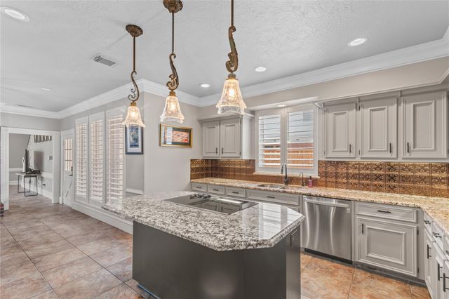 7602 Oxfordshire Drive, Spring, TX 77379