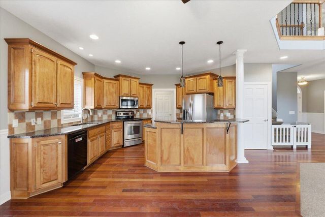 18131 ASHLEY Lane, Council Bluffs, IA 51503