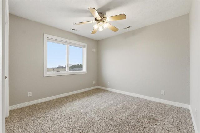 18131 ASHLEY Lane, Council Bluffs, IA 51503