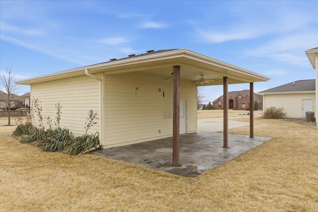 18131 ASHLEY Lane, Council Bluffs, IA 51503