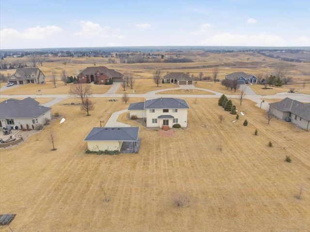 18131 ASHLEY Lane, Council Bluffs, IA 51503