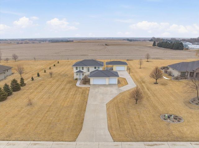 18131 ASHLEY Lane, Council Bluffs, IA 51503