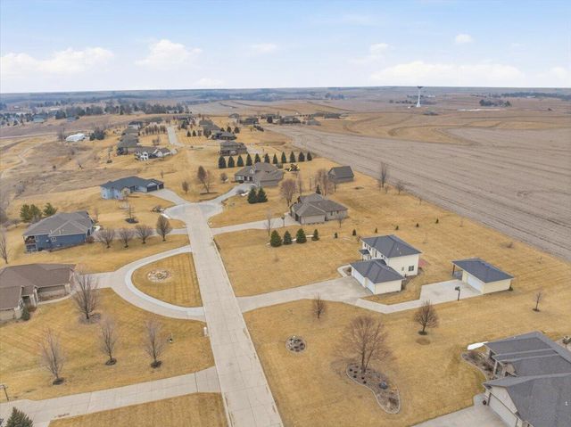 18131 ASHLEY Lane, Council Bluffs, IA 51503