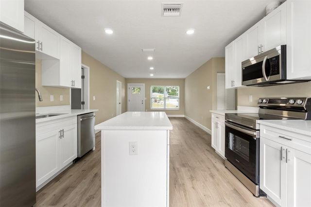 2708 W NASSAU STREET, Tampa, FL 33607