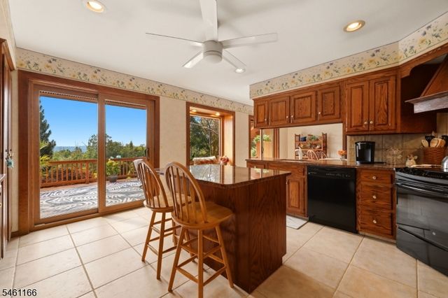 58 Zellers Rd, Washington Twp., NJ 07853