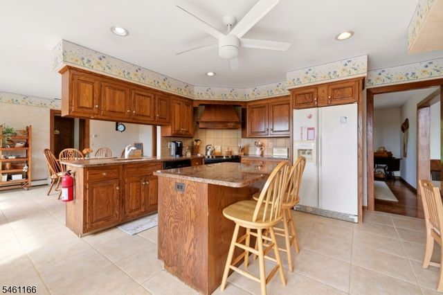 58 Zellers Rd, Washington Twp., NJ 07853