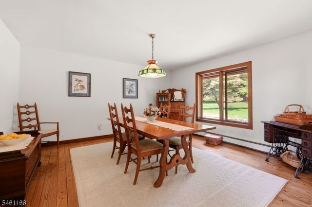 58 Zellers Rd, Washington Twp., NJ 07853