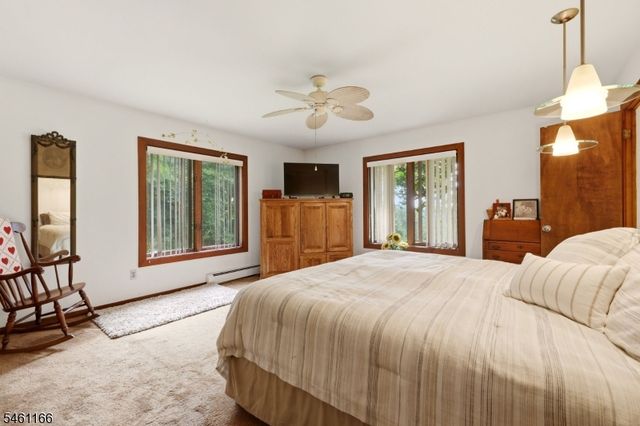 58 Zellers Rd, Washington Twp., NJ 07853