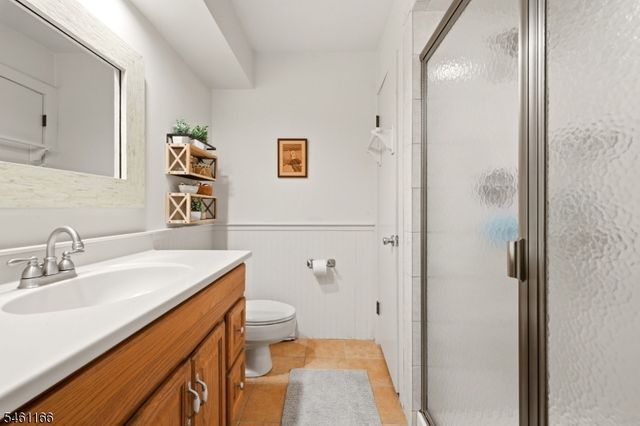 58 Zellers Rd, Washington Twp., NJ 07853