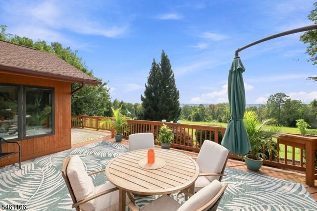 58 Zellers Rd, Washington Twp., NJ 07853