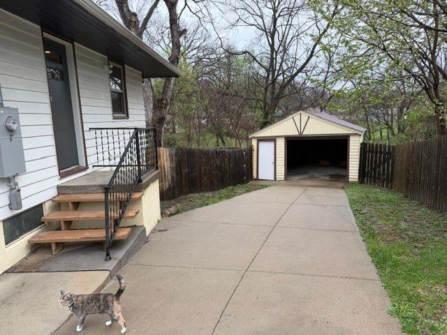 2525 27th Street, Des Moines, IA 50310