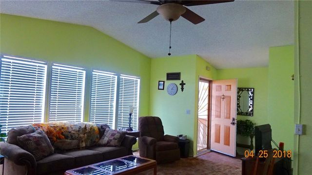 954 Bluejay Drive, Santa Maria, CA 93455