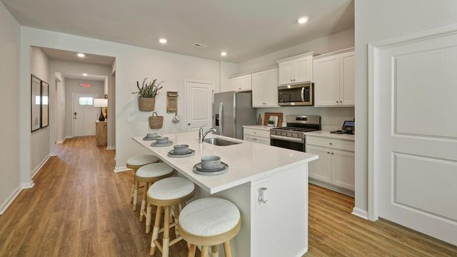 122 Cantley Way, Holly Hill, SC 29059