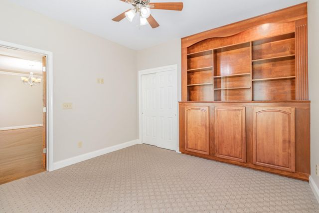 10327 Killarney Drive, Union, KY 41091