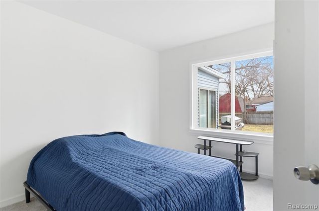 297 Starr Avenue, Pontiac, MI 48341