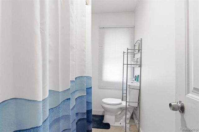 297 Starr Avenue, Pontiac, MI 48341