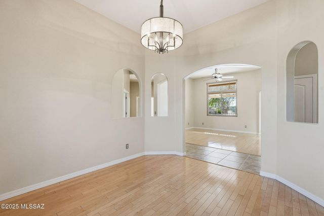 908 E Sawmill Canyon Place, Green Valley, AZ 85614