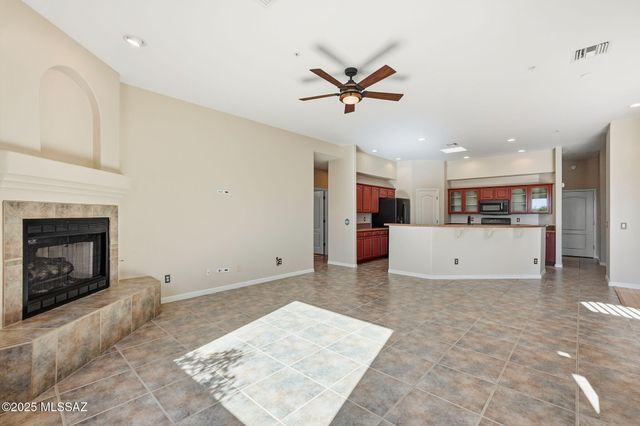908 E Sawmill Canyon Place, Green Valley, AZ 85614