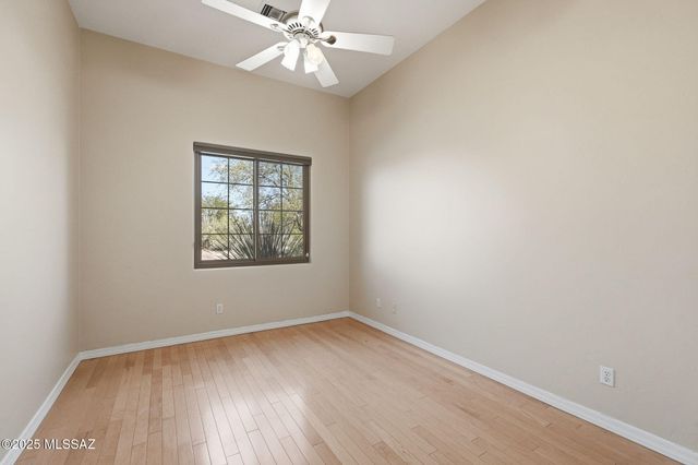 908 E Sawmill Canyon Place, Green Valley, AZ 85614