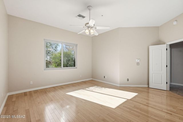 908 E Sawmill Canyon Place, Green Valley, AZ 85614