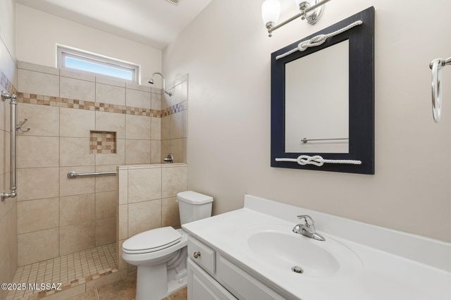 908 E Sawmill Canyon Place, Green Valley, AZ 85614