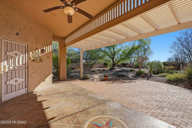 908 E Sawmill Canyon Place, Green Valley, AZ 85614