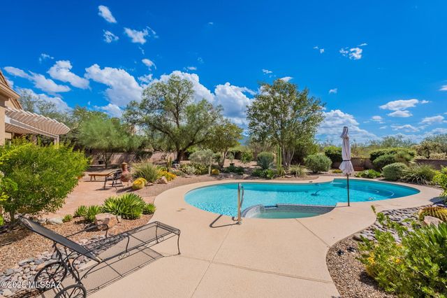 908 E Sawmill Canyon Place, Green Valley, AZ 85614