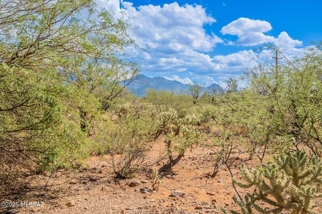 908 E Sawmill Canyon Place, Green Valley, AZ 85614