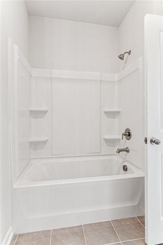 5574 Overview Drive, Flowery Branch, GA 30542