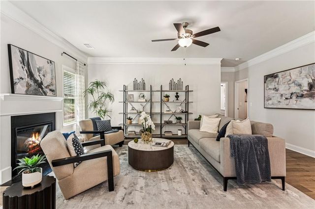 5574 Overview Drive, Flowery Branch, GA 30542