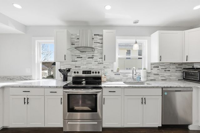 17 Lansing Ave, Worcester, MA 01605