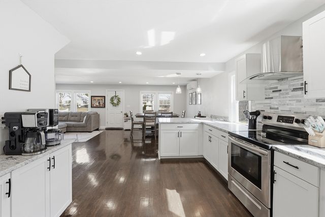 17 Lansing Ave, Worcester, MA 01605