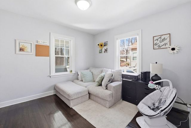 17 Lansing Ave, Worcester, MA 01605