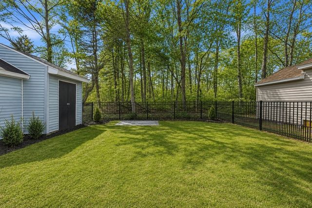 17 Lansing Ave, Worcester, MA 01605