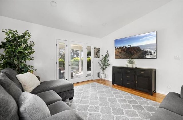 7578 Midfield, Los Angeles, CA 90045