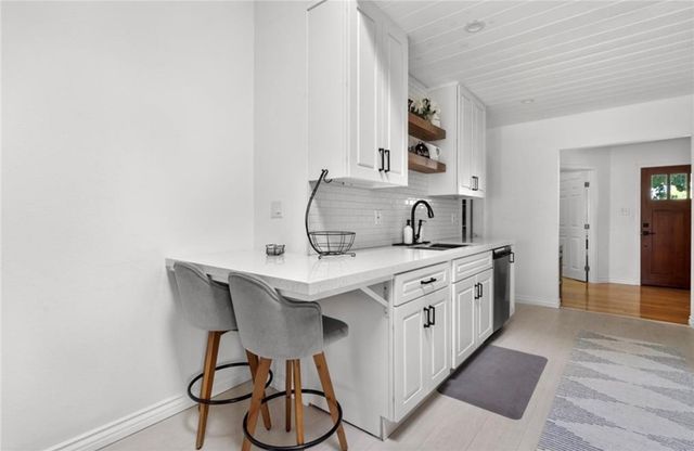 7578 Midfield, Los Angeles, CA 90045