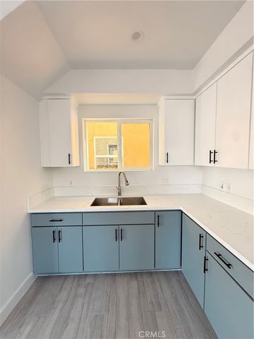 11106 S Avalon Boulevard, Los Angeles, CA 90061