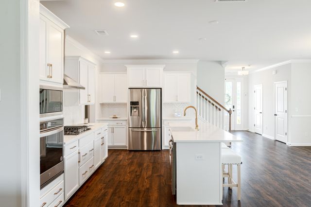 307 Green Fern Drive, Summerville, SC 29483