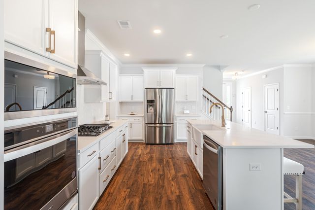 307 Green Fern Drive, Summerville, SC 29483