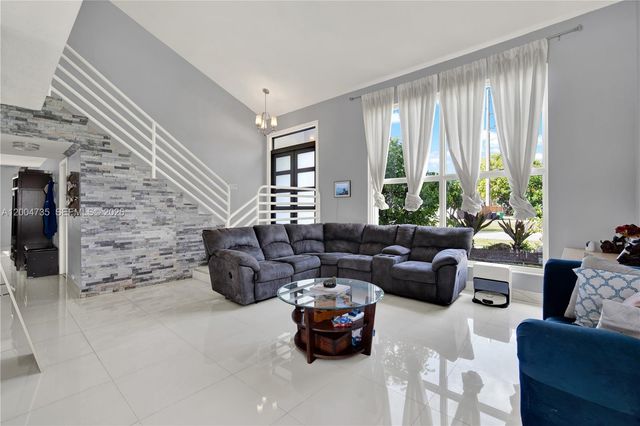 16070 SW 89th Ave Road, Palmetto Bay, FL 33157