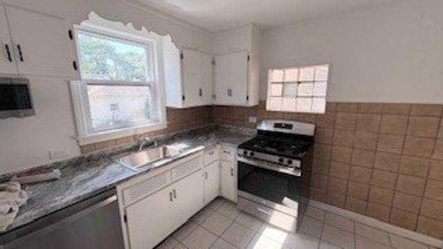 4134 Park Avenue, Brookfield, IL 60513
