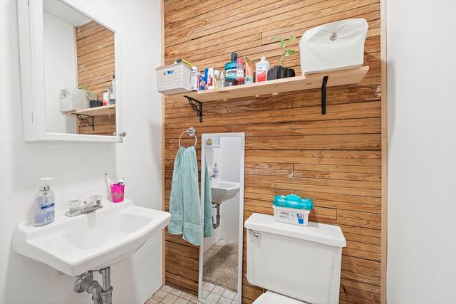 58 Cascade St, Fitchburg, MA 01420