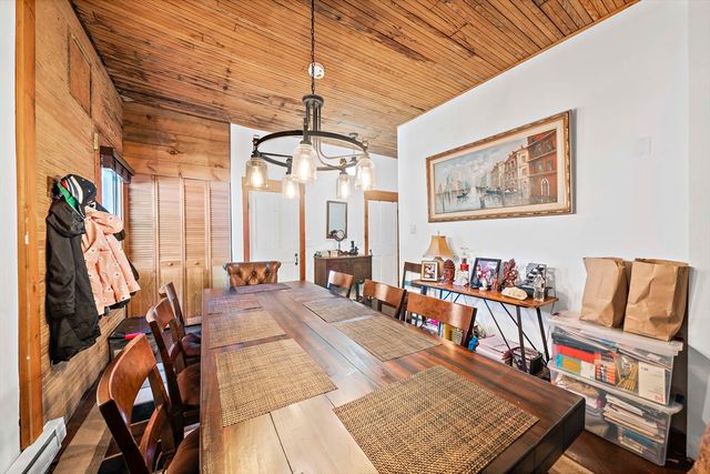 58 Cascade St, Fitchburg, MA 01420