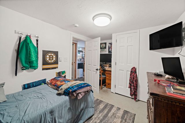 58 Cascade St, Fitchburg, MA 01420