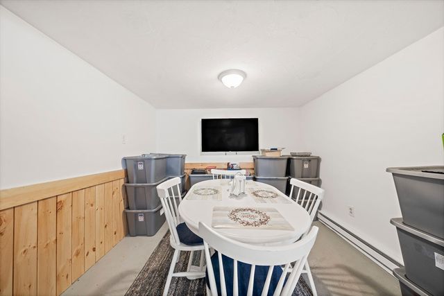 58 Cascade St, Fitchburg, MA 01420