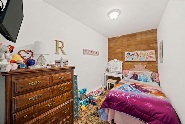 58 Cascade St, Fitchburg, MA 01420