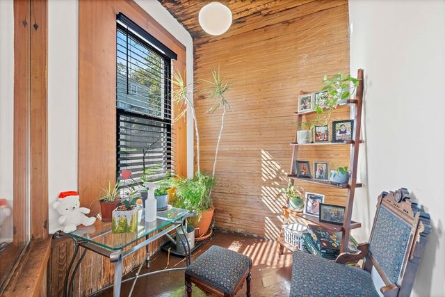 58 Cascade St, Fitchburg, MA 01420