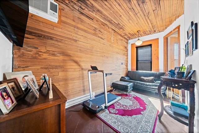 58 Cascade St, Fitchburg, MA 01420